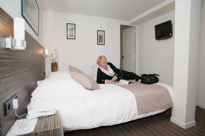 Hotel Du Louvre Cherbourg-en-Cotentin Oda fotoğraf